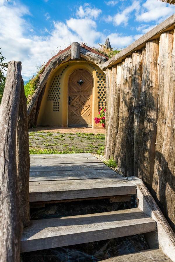 Apartma Zemljanka Ljutomer Buitenkant foto