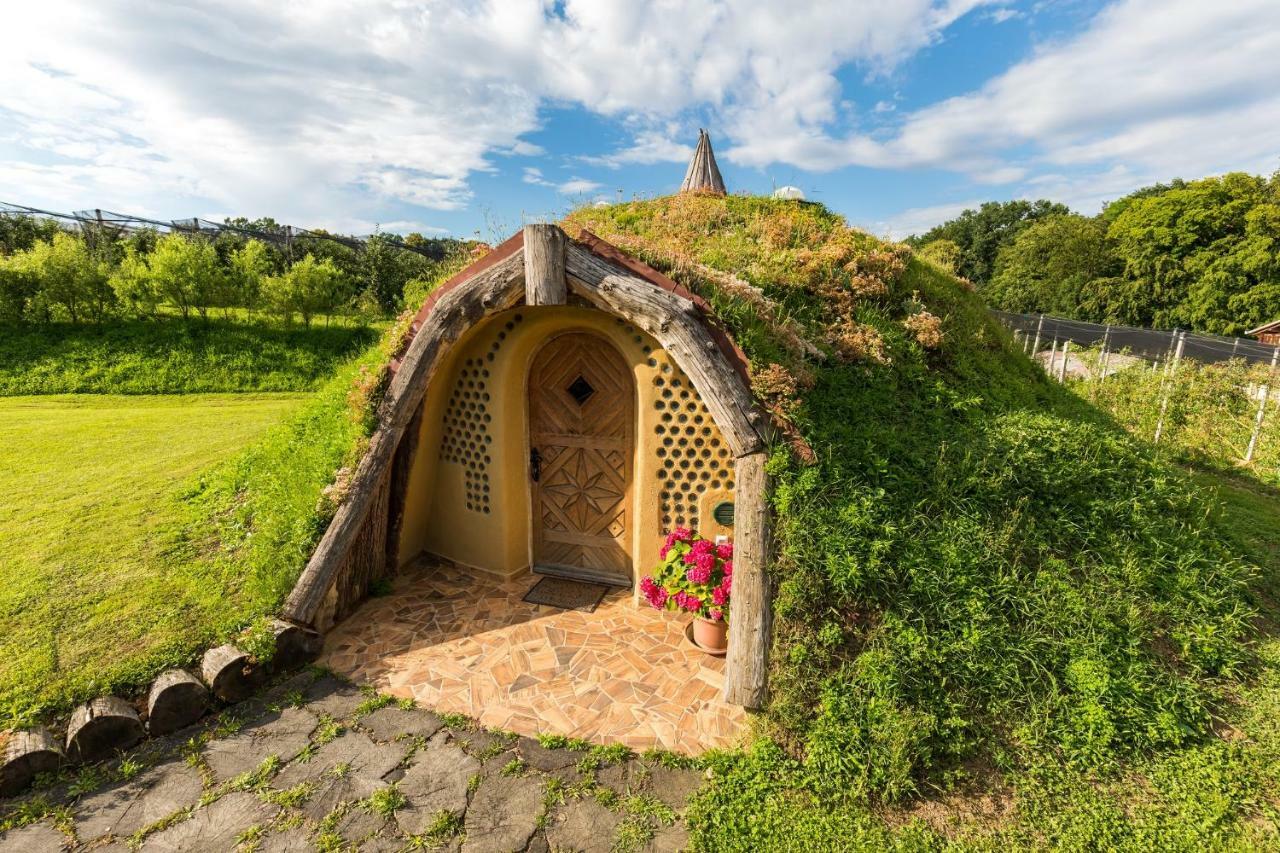 Apartma Zemljanka Ljutomer Buitenkant foto